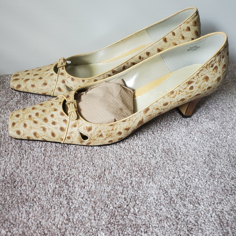 J. Renne Kitten Heels Size 11M